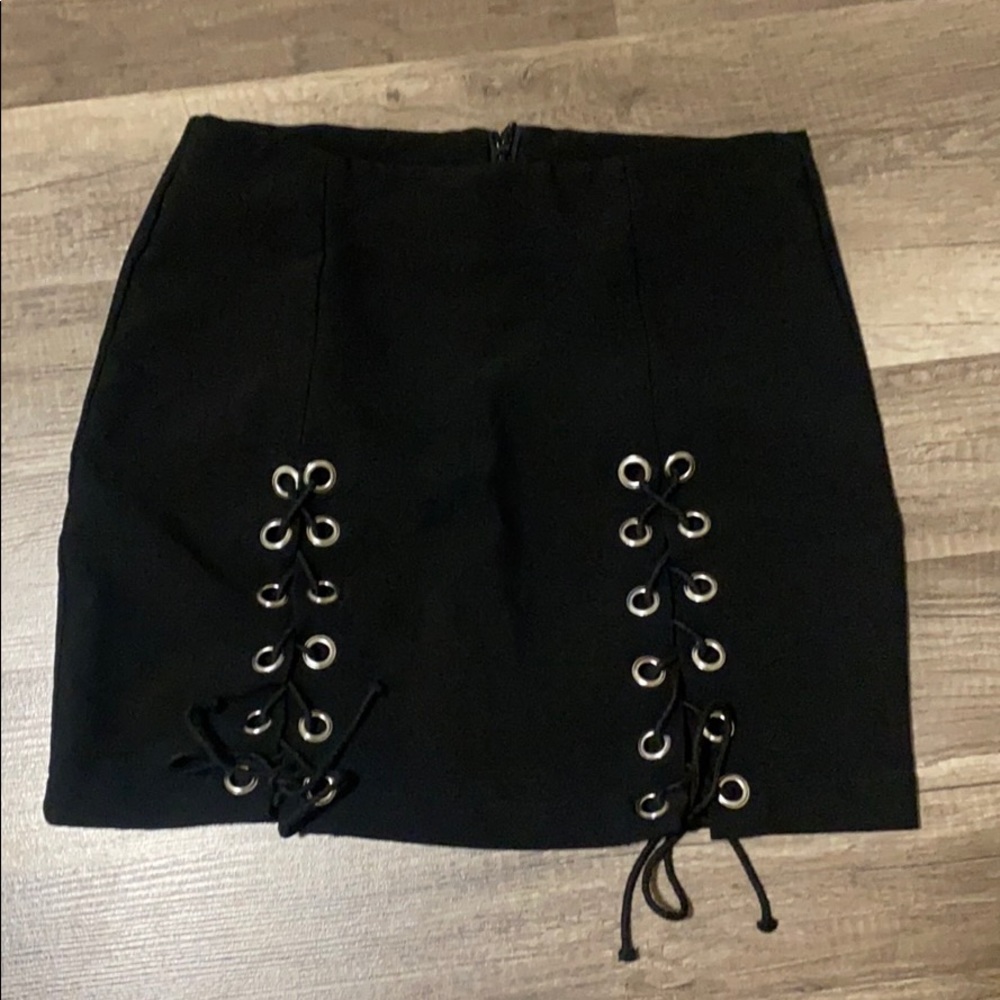 Black skirt